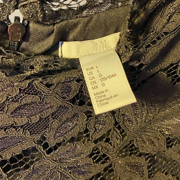 H&M women’s black long sleeve mock neck lace dress, size large - Picture 3 of 3